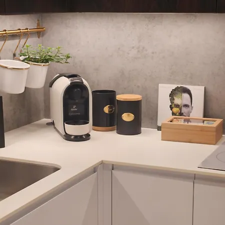 Rose Luxury & 24h Self Check-in With Private Parking *