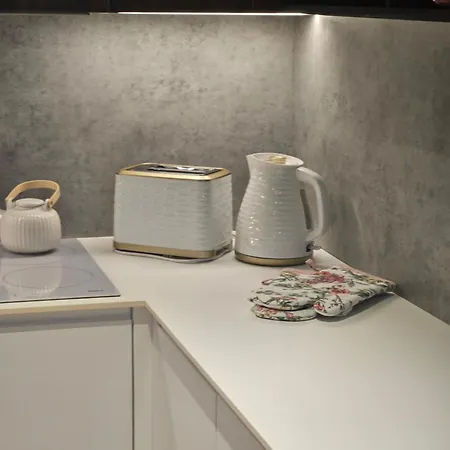 Rose Luxury & 24h Self Check-in With Private Parking Banská Bystrica